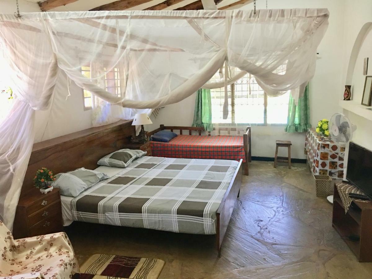 Lodge Tradewinds Diani Beach